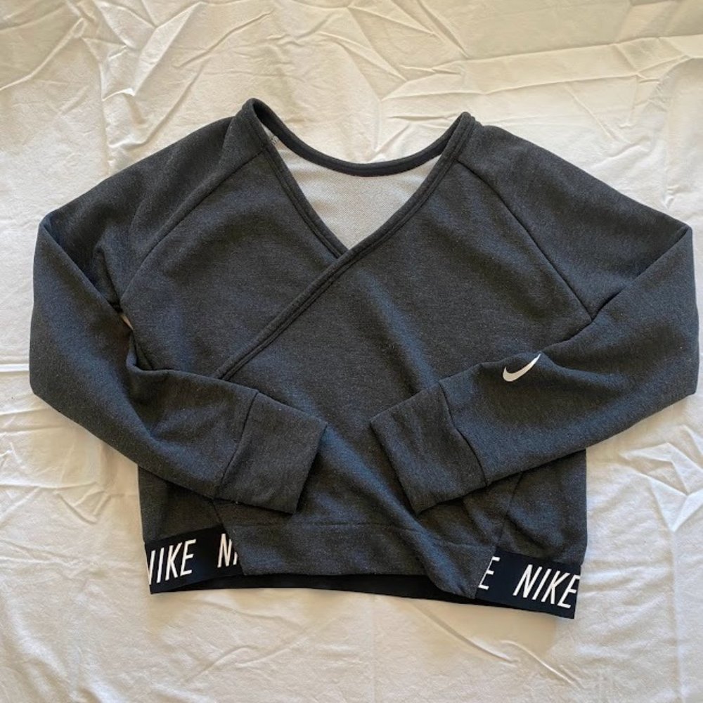 Nike Crew Neck Lightweight Sweatshirt- Children's Big Girls size XL
